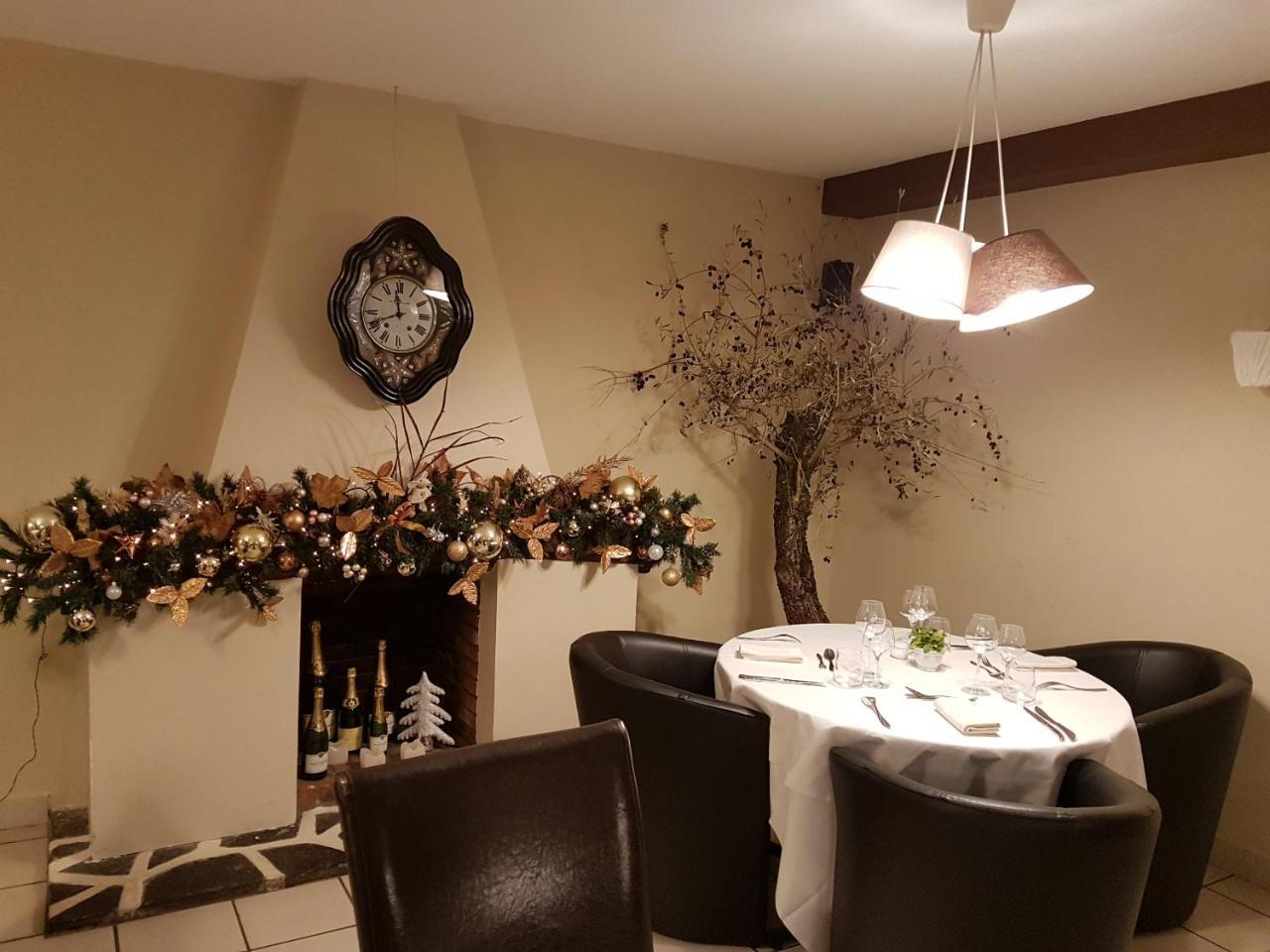 Langeac Logis Hotel Restaurant Entre Nous מראה חיצוני תמונה